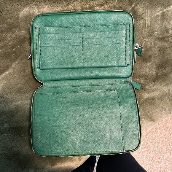 Prada Green Leather Crossbody Bag Saffiano Travel - Picture 6 of 7